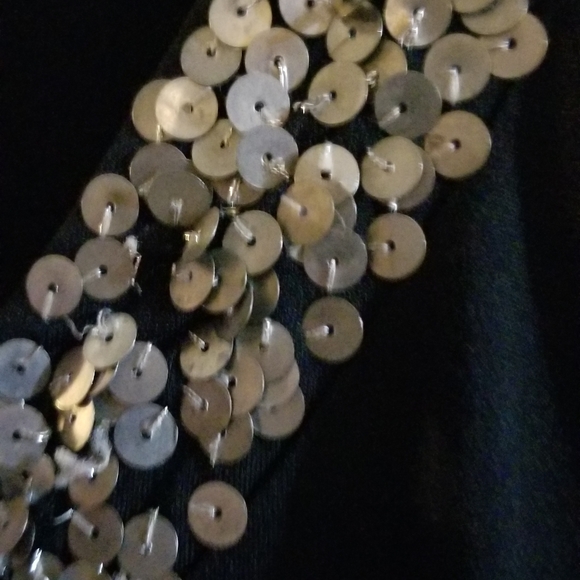 Blouse - Picture 2 of 4